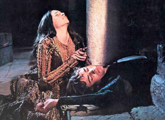 death of Romeo and Juliete in Shakespeare
                        play